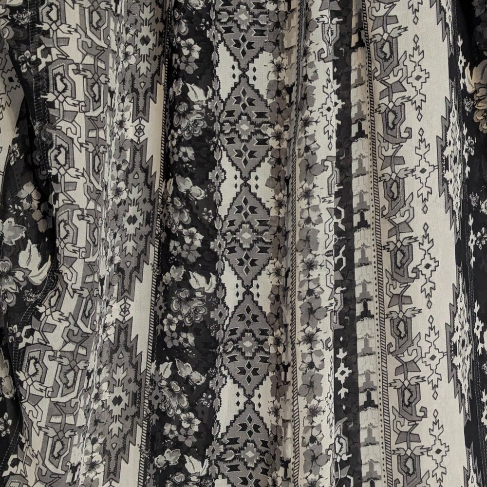 Grey Patterned Tank - Picture 3 of 3